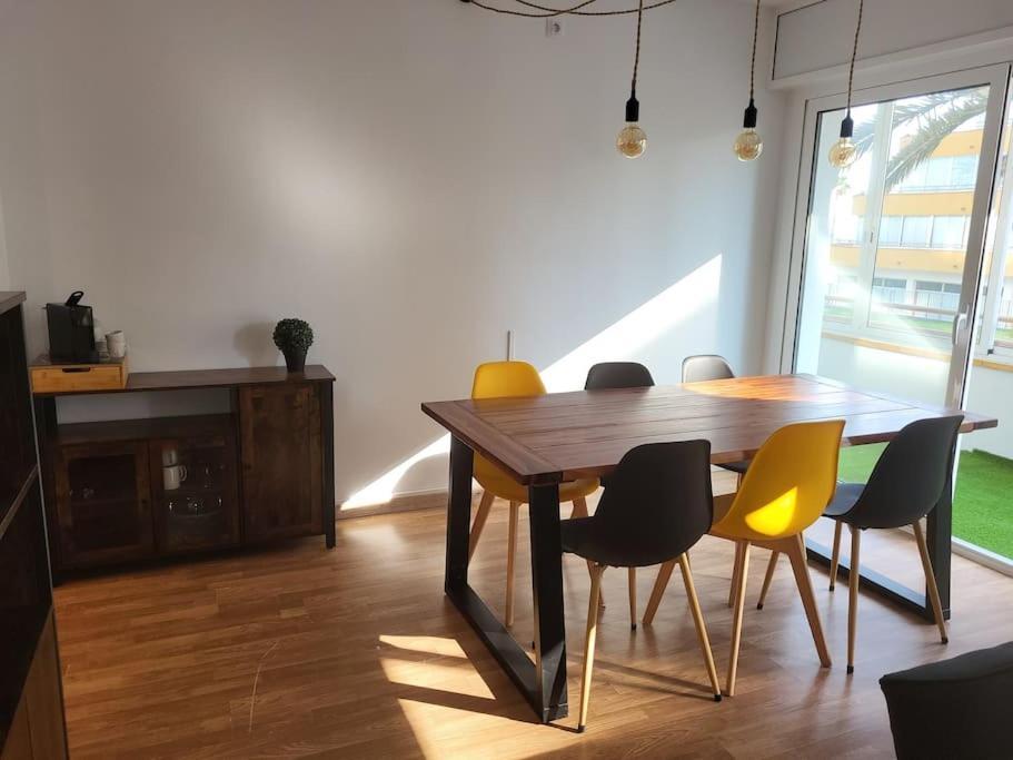 Superbe Apartement En Residence Avec Piscine Roses Zewnętrze zdjęcie